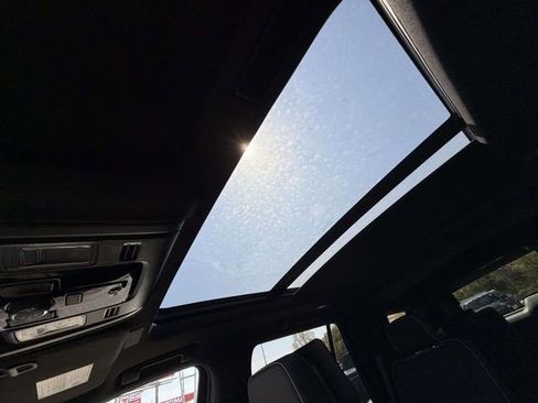 New 2026 GMC Yukon Elevation w/ Elevation Premium Package AWD/4WD image 18