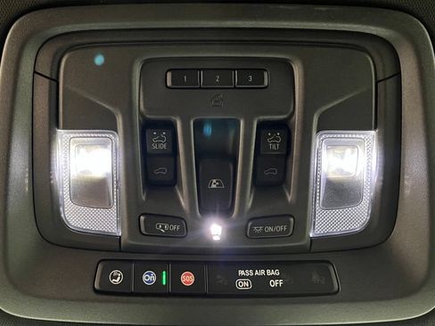 Used 2024 Chevrolet Silverado 1500 High Country w/ High Country Premium Package AWD/4WD image 42