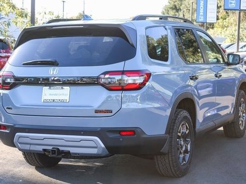 New 2025 Honda Pilot TrailSport image 5