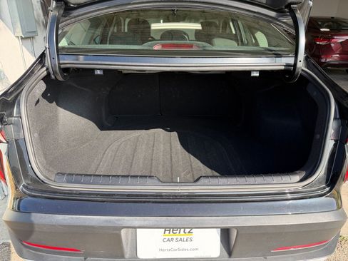 Used 2025 Kia K4 LXS image 30