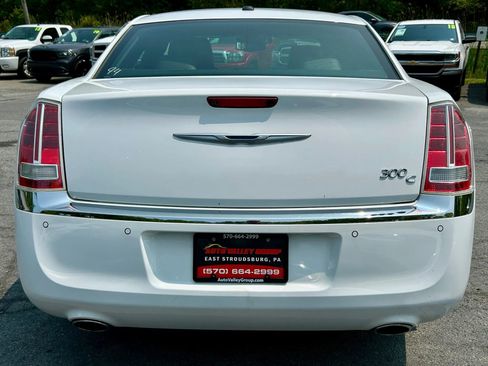 Used 2014 Chrysler 300 C w/ Light Group image 7