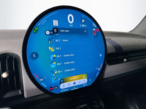 Certified 2025 MINI Cooper 2-Door Hardtop image 17