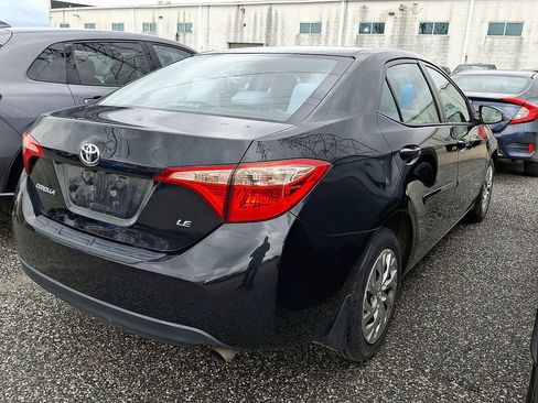 Used 2017 Toyota Corolla LE w/ Carpet Mat Package (TMS) image 4