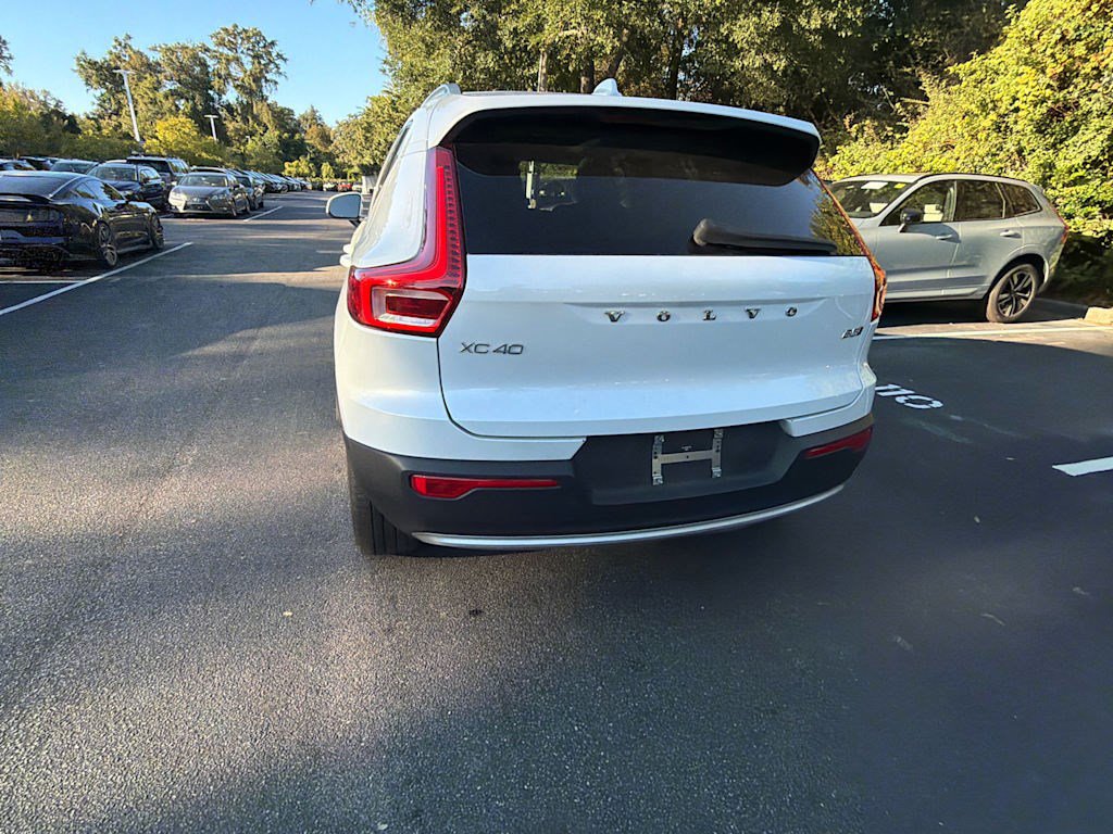 Used 2024 Volvo XC40 B5 Plus w/ Protection Package Premier AWD/4WD image 13