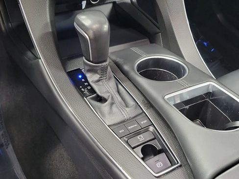 Used 2022 Toyota Avalon XLE image 31