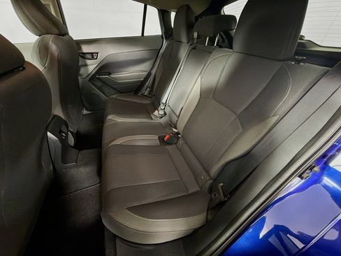 Used 2025 Subaru Crosstrek 2.0i Premium image 23