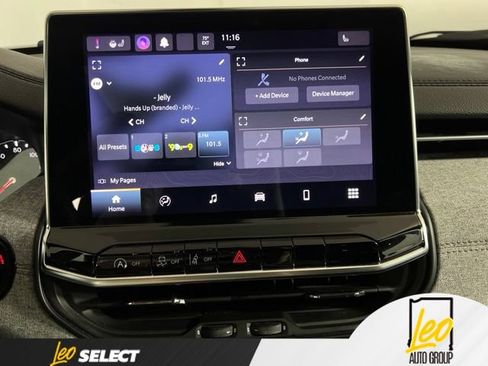 Used 2023 Jeep Compass Latitude w/ Sun and Sound Group AWD/4WD image 15