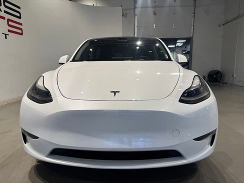 Used 2023 Tesla Model Y Performance AWD/4WD image 9