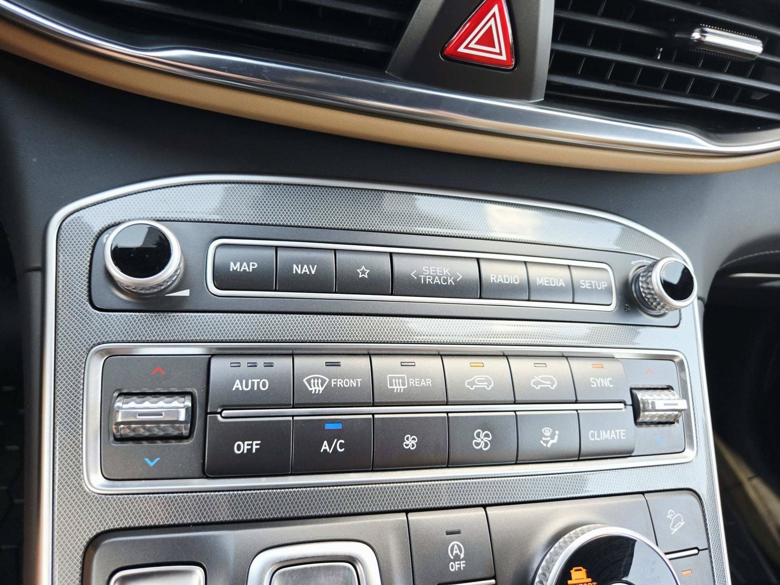 Used 2023 Hyundai Santa Fe Calligraphy AWD/4WD image 32