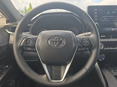 Used 2021 Toyota Venza XLE w/ Carpet Mat Package (TMS) AWD/4WD image 18