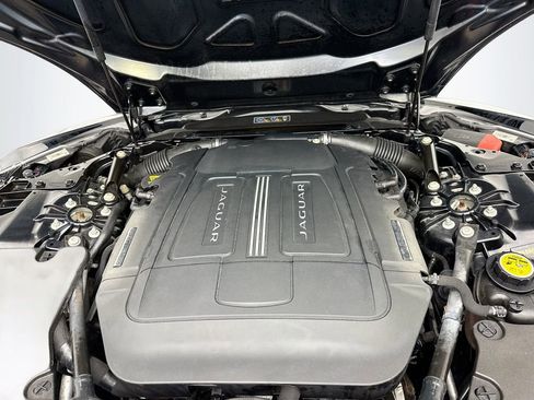 Used 2016 Jaguar F-TYPE Convertible image 22