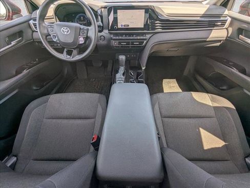Used 2025 Toyota Camry LE FWD image 23