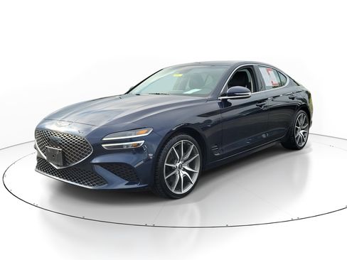 Used 2023 Genesis G70 2.0T image 2