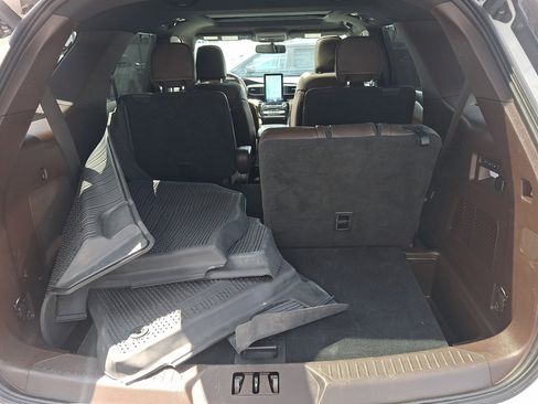 Used 2021 Ford Explorer King Ranch w/ Premium Technology Package AWD/4WD image 22