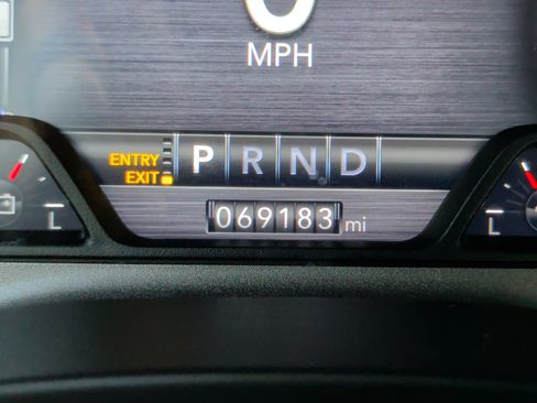 Used 2022 RAM 1500 Limited AWD/4WD image 17