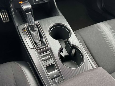 Used 2024 Honda Civic Sport image 29