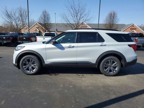 New 2026 Ford Explorer Active image 38