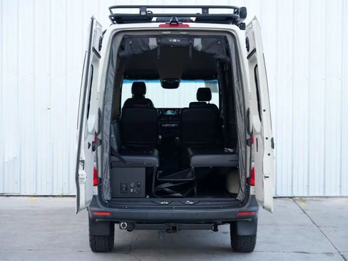 Used 2019 Mercedes-Benz Sprinter 2500 w/ Premium Plus Package image 57