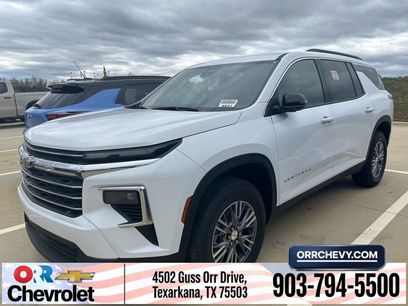 Used 2025 Chevrolet Traverse LT