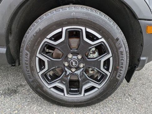 Certified 2025 Ford Bronco Sport Outer Banks w/ Outer Banks Tech Package+ AWD/4WD image 11