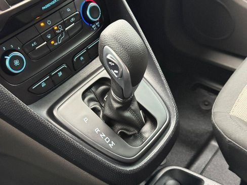 Used 2023 Ford Transit Connect XL image 22