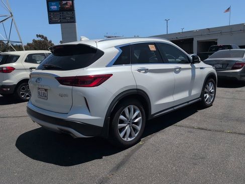 Used 2019 INFINITI QX50 Essential w/ Premium Audio Package FWD image 5