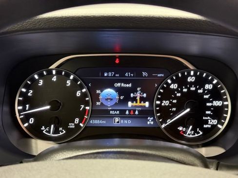 Used 2023 Nissan Frontier SV image 31