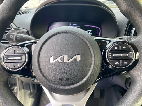 Used 2023 Kia Soul S FWD image 29