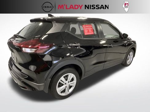 Certified 2025 Nissan Kicks Play S image 5
