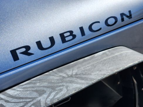 Used 2014 Jeep Wrangler Rubicon w/ Power Convenience Group image 11