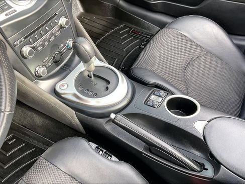 Used 2019 Nissan 370Z Touring Sport image 15