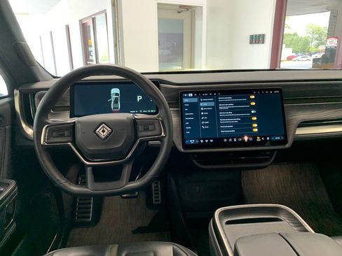 Used 2024 Rivian R1T Adventure AWD/4WD image 17