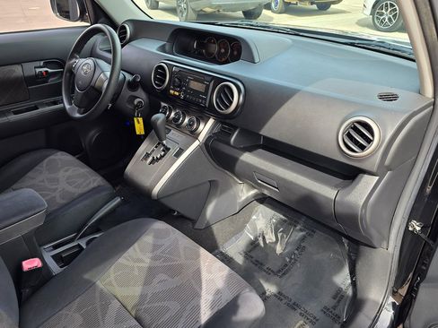 Used 2013 Scion xB image 15