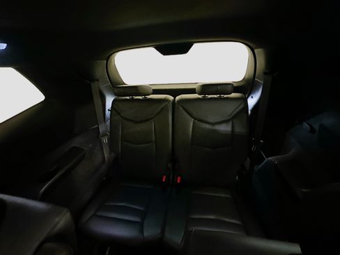 Used 2025 Cadillac XT6 Premium Luxury image 31