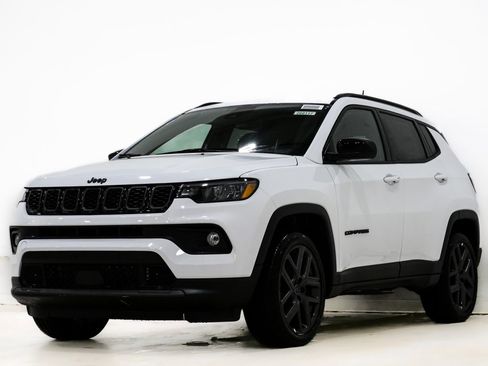 New 2026 Jeep Compass Latitude image 3
