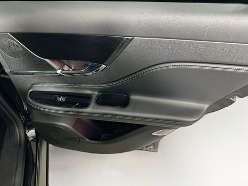 Used 2024 Lincoln Corsair Reserve image 29