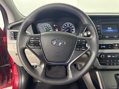 Used 2016 Hyundai Sonata SE image 16
