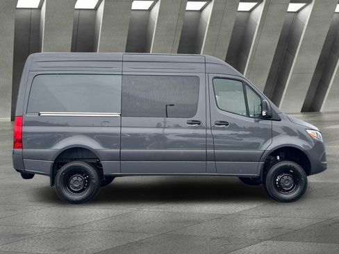 Used 2026 Mercedes-Benz Sprinter 2500 image 3