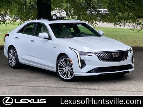 Used 2026 Cadillac CT4 Premium Luxury RWD image 1