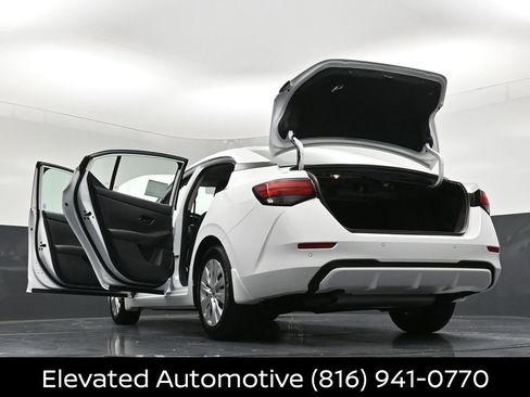 Certified 2025 Nissan Sentra S FWD image 36