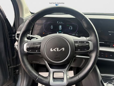 Used 2023 Kia Sportage EX AWD/4WD image 11