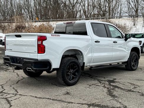 Used 2023 Chevrolet Silverado 1500 LT Trail Boss w/ Convenience Package II image 3
