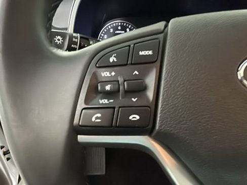 Used 2020 Hyundai Tucson Sport FWD image 15