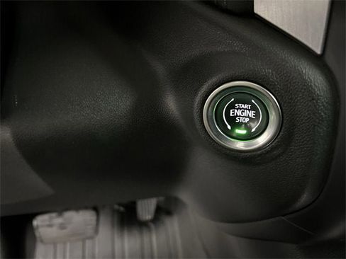 Used 2020 GMC Sierra 2500 SLT w/ SLT Premium Plus Package image 17