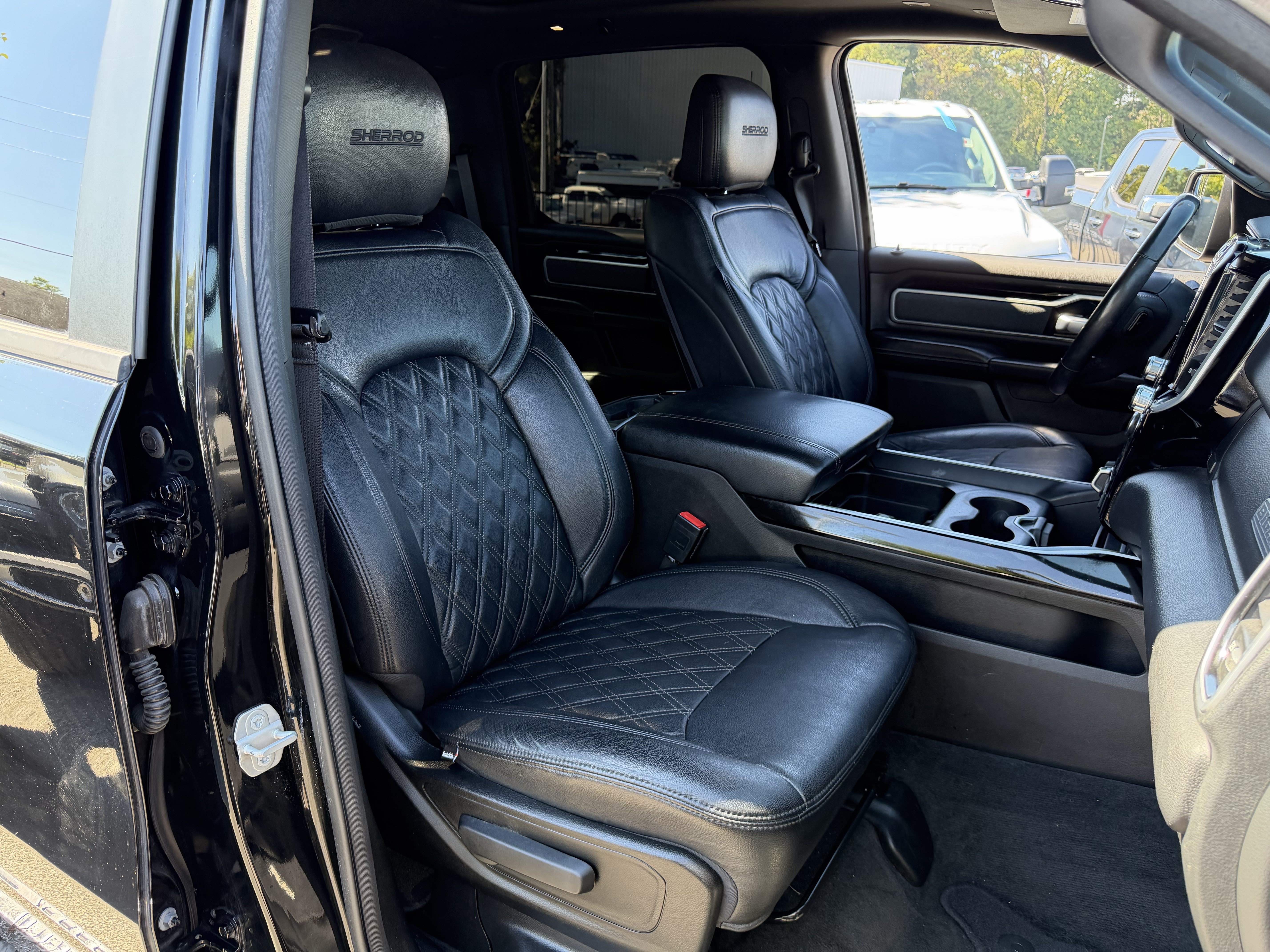 Used 2022 RAM 1500 Big Horn AWD/4WD image 35