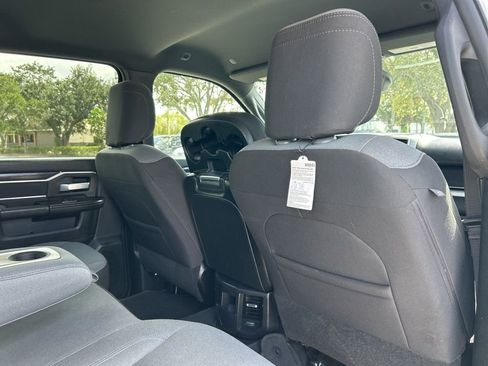 Used 2024 RAM 3500 Big Horn image 39