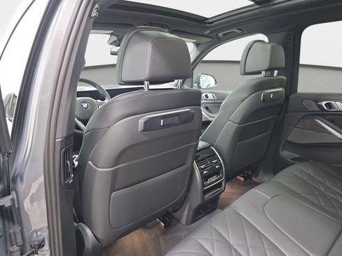 Certified 2025 BMW X5 xDrive40i w/ Climate Comfort Package AWD/4WD image 10