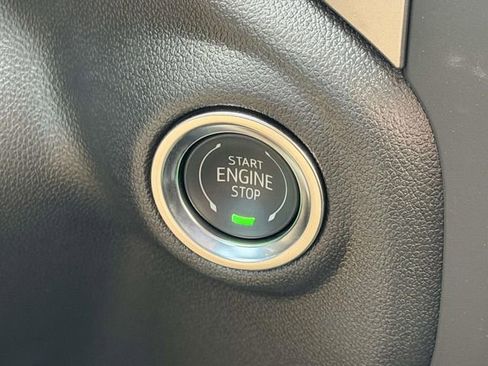 Used 2025 GMC Sierra 2500 Pro image 18