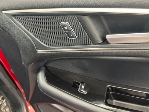 Used 2019 Ford Edge SEL w/ Equipment Group 201A AWD/4WD image 27