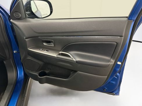 Used 2024 Mitsubishi Outlander Sport AWD image 32